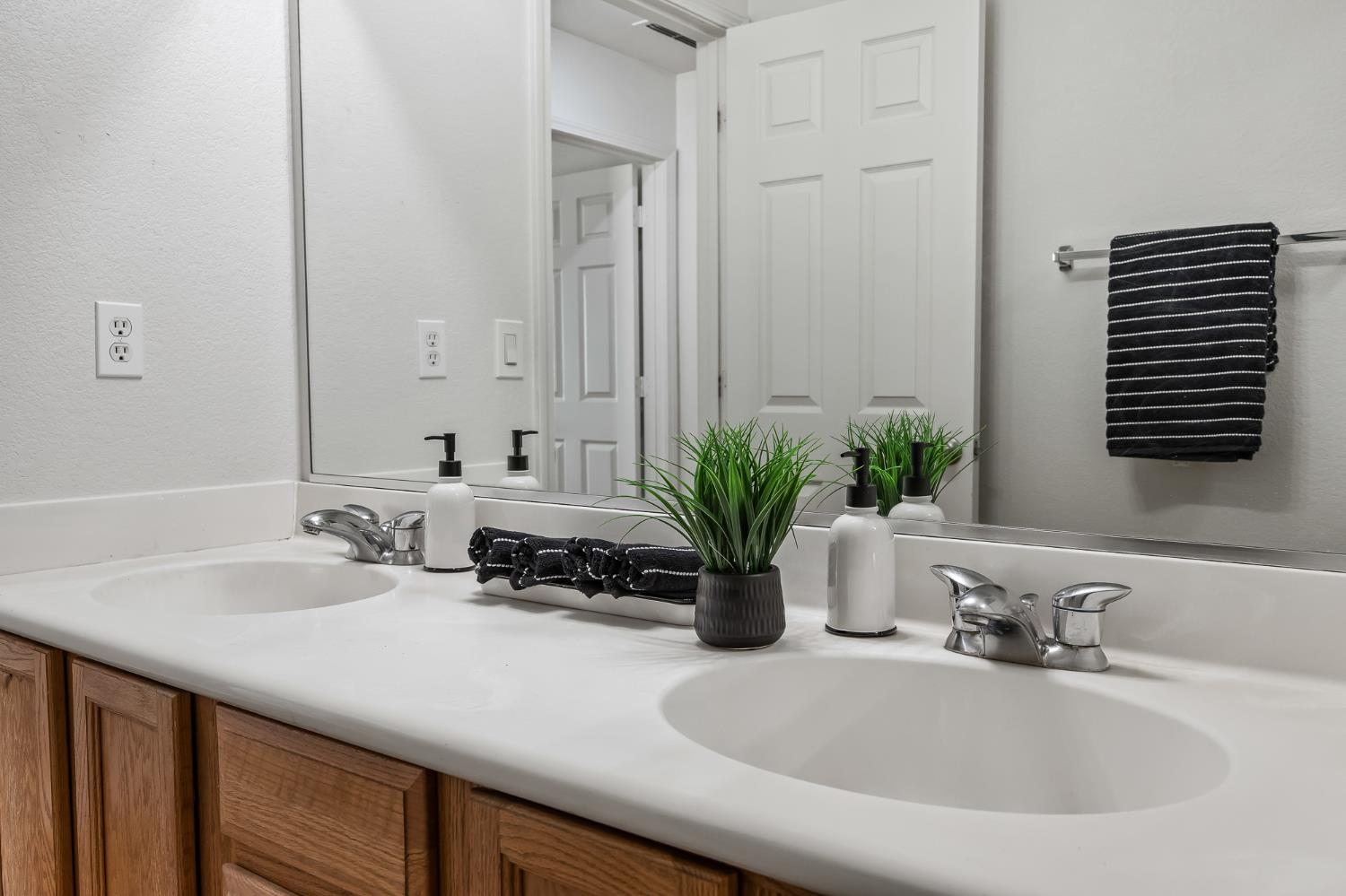 1804 Rancho Encantado court, Modesto, CA 95358