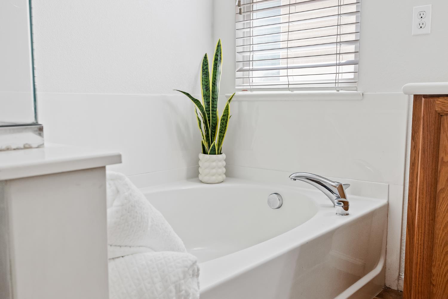 1804 Rancho Encantado court, Modesto, CA 95358