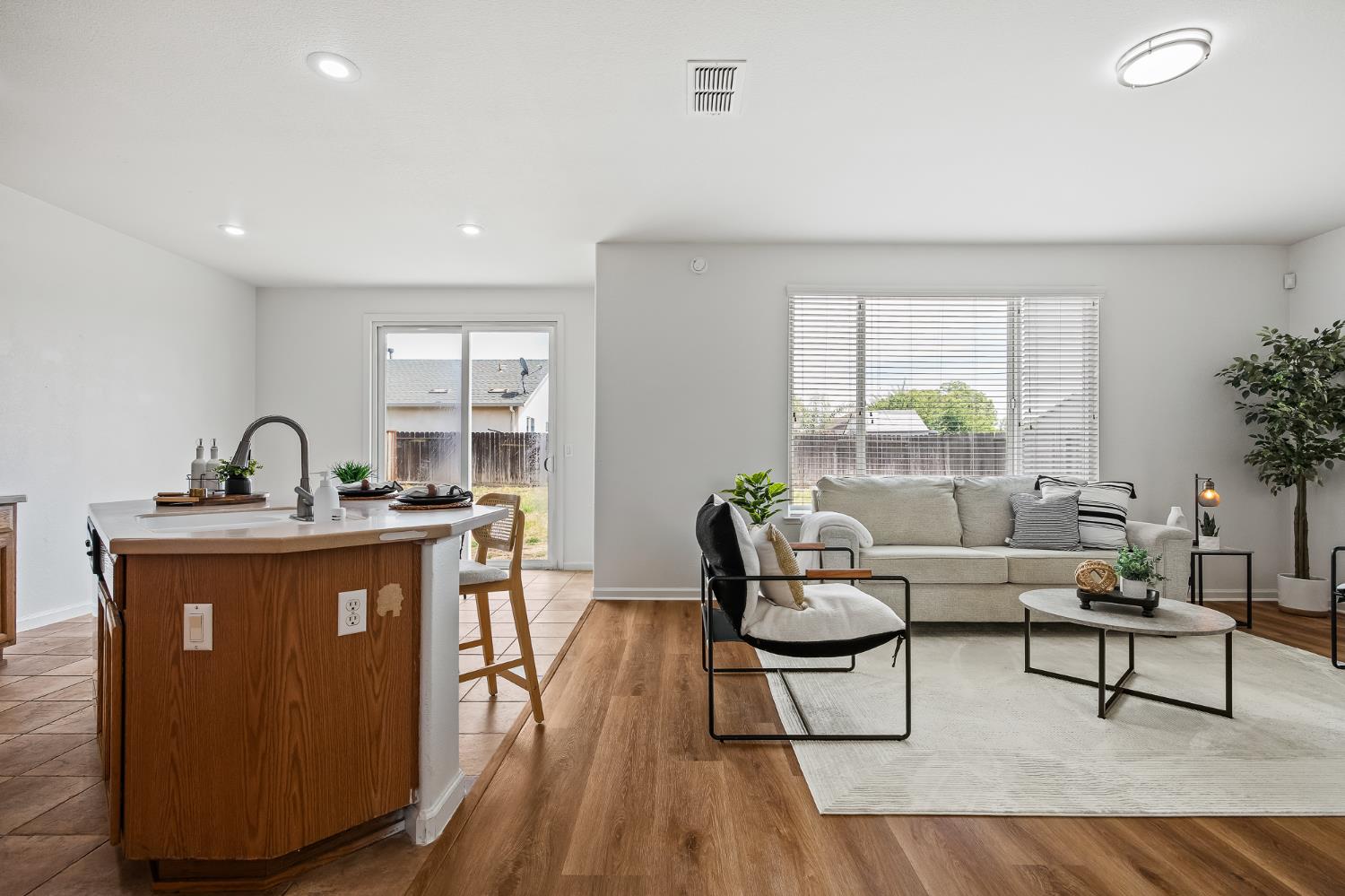 1804 Rancho Encantado court, Modesto, CA 95358