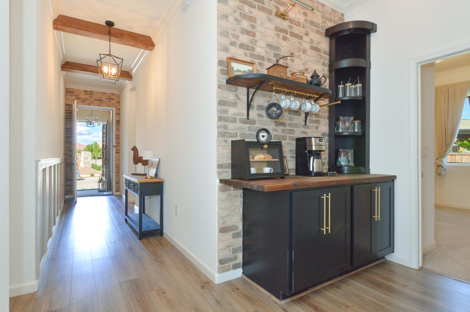 668 Rock Crest Ave, Madera, CA 93636