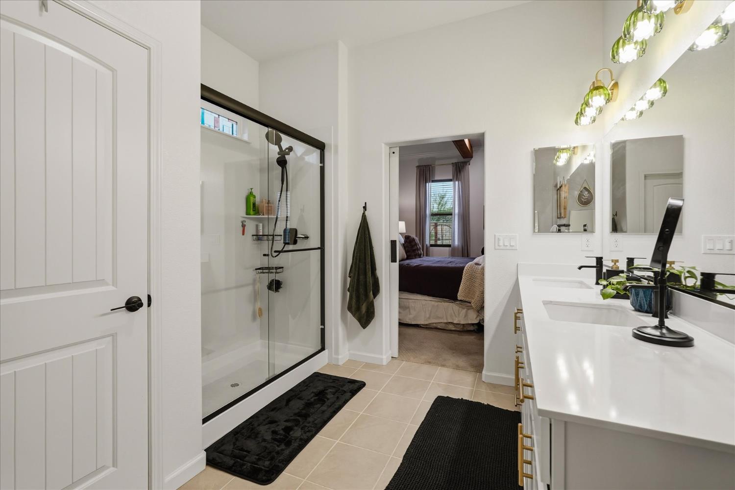 668 Rock Crest Ave, Madera, CA 93636