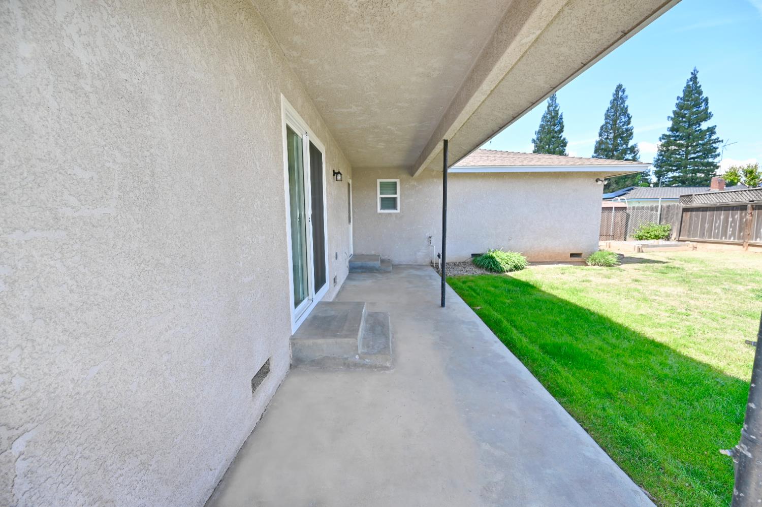 1728 W Fremont Ave, Fresno, CA 93711