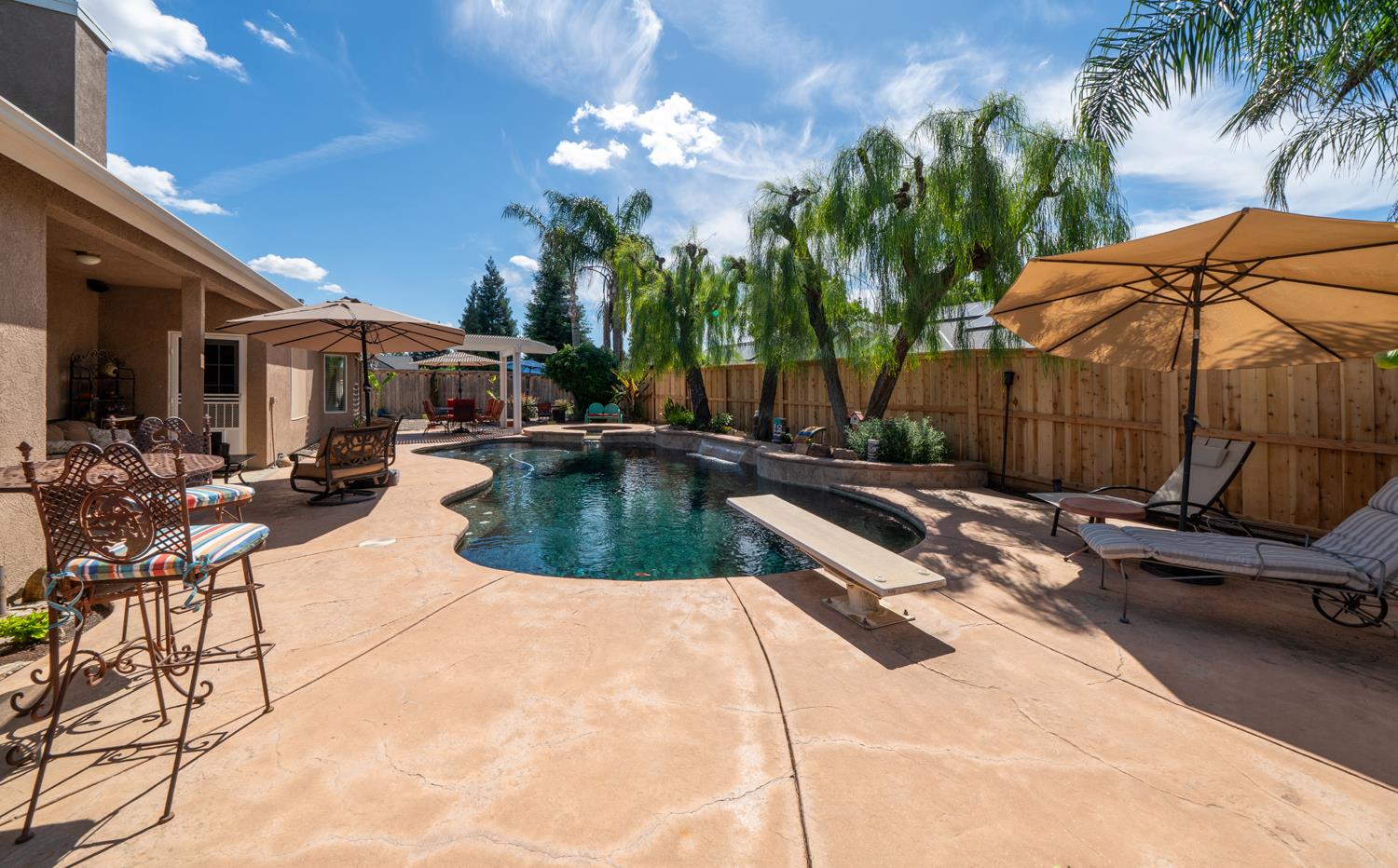 1774 N Homsy Ave, Clovis, CA 93619