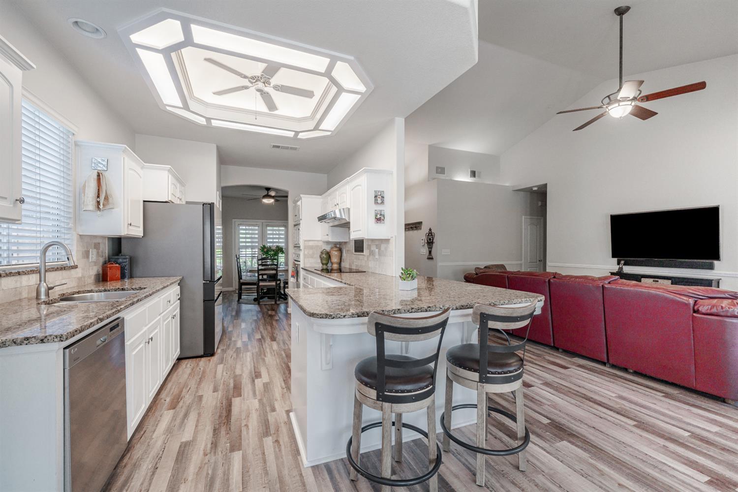 1774 N Homsy Ave, Clovis, CA 93619