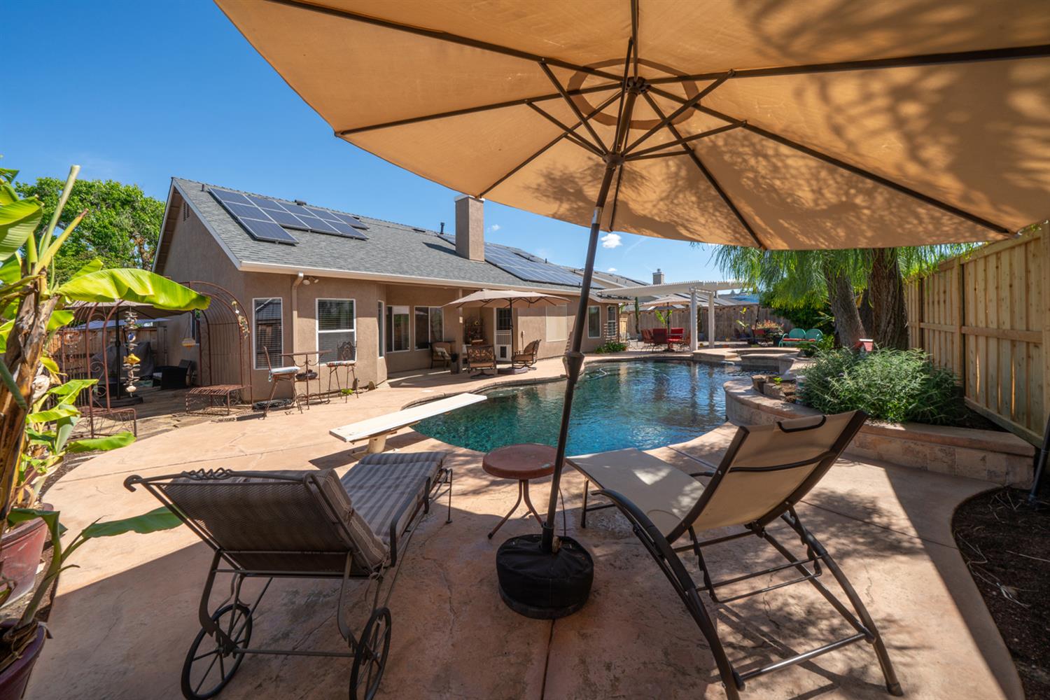 1774 N Homsy Ave, Clovis, CA 93619