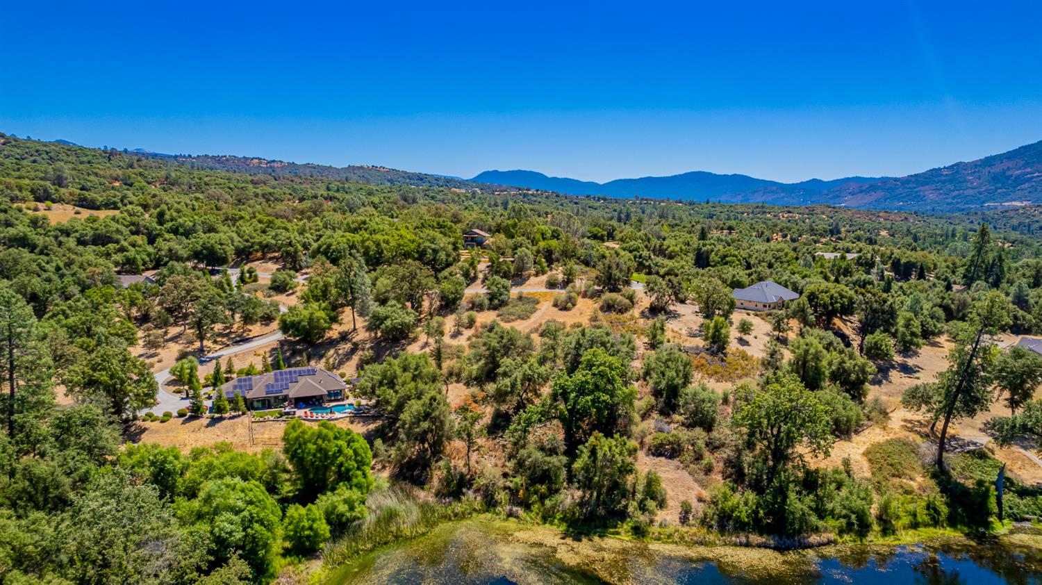 16 Lulniu Ln, Ahwahnee, CA 93601