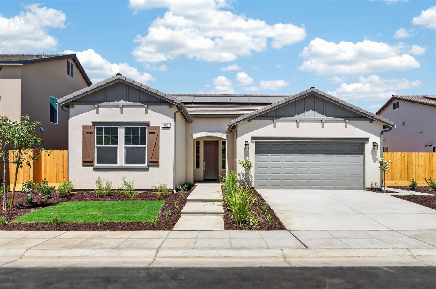 966 Peters Rd S, Madera, CA 93636