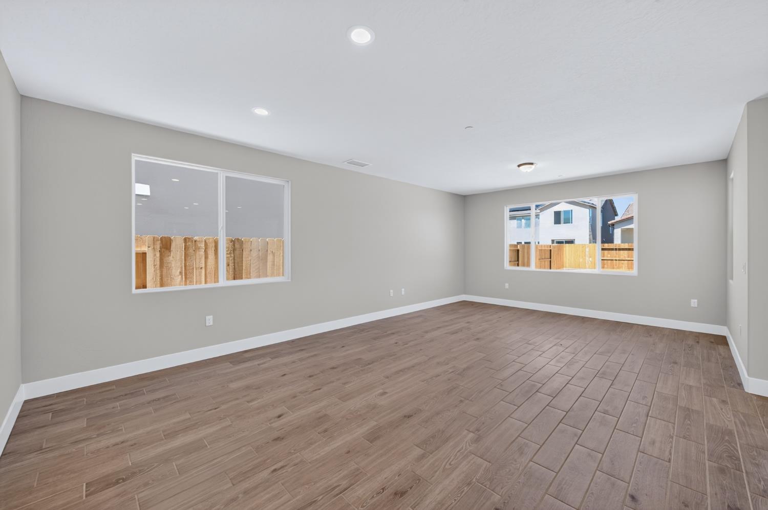 966 Peters Rd S, Madera, CA 93636
