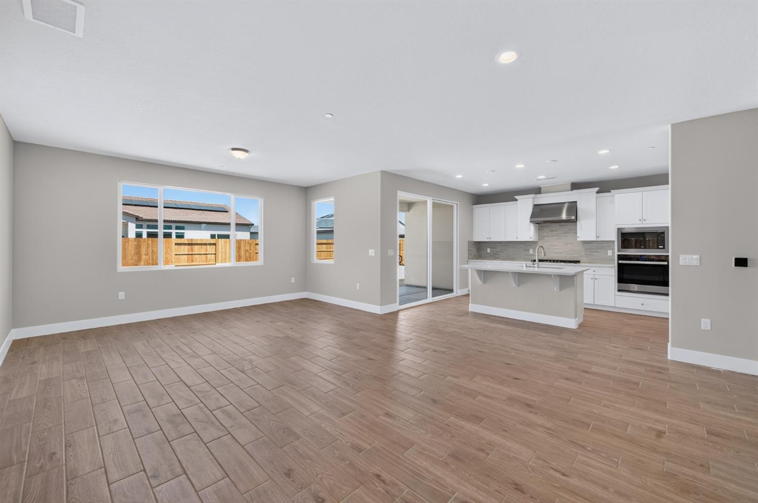 966 Peters Rd S, Madera, CA 93636