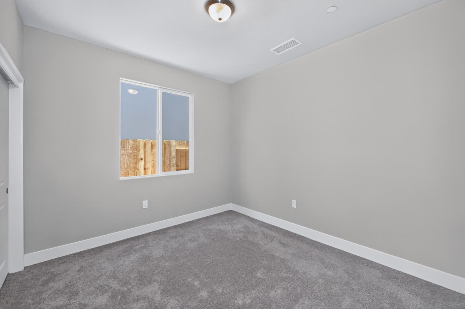 966 Peters Rd S, Madera, CA 93636