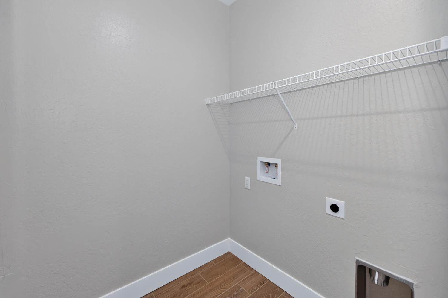 966 Peters Rd S, Madera, CA 93636