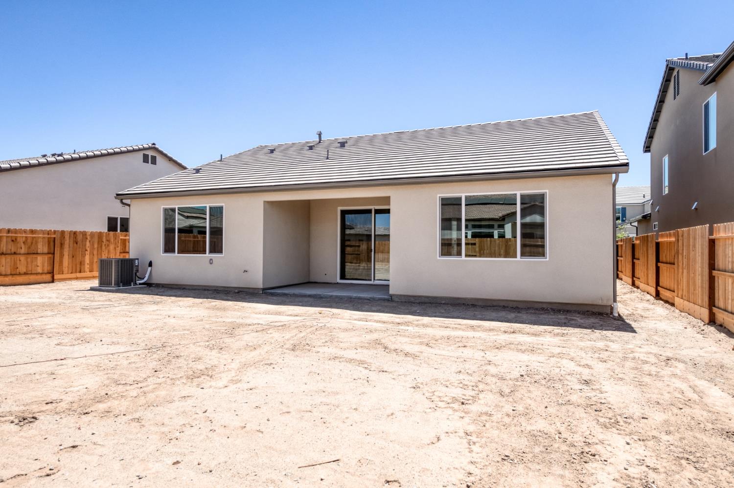 966 Peters Rd S, Madera, CA 93636