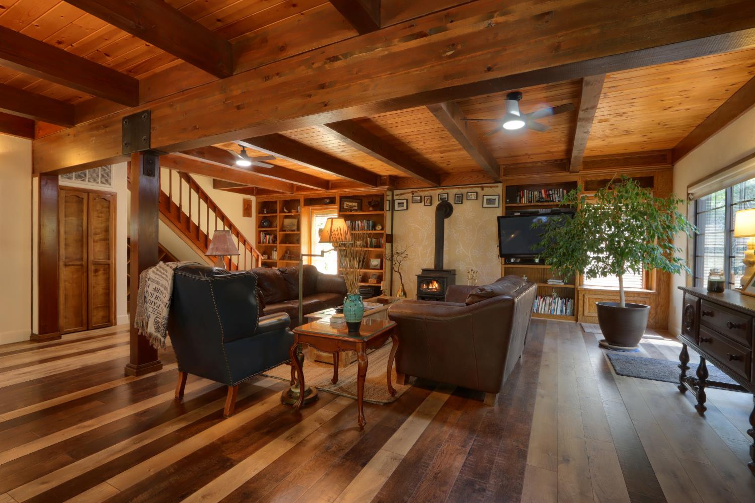 36575 Mudge Ranch Rd, Coarsegold, CA 93614