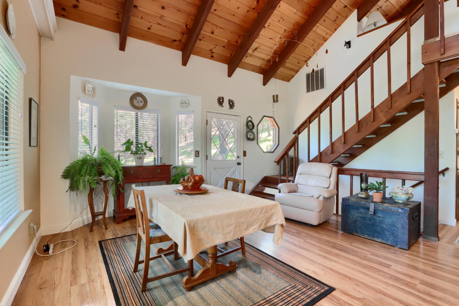 36575 Mudge Ranch Rd, Coarsegold, CA 93614