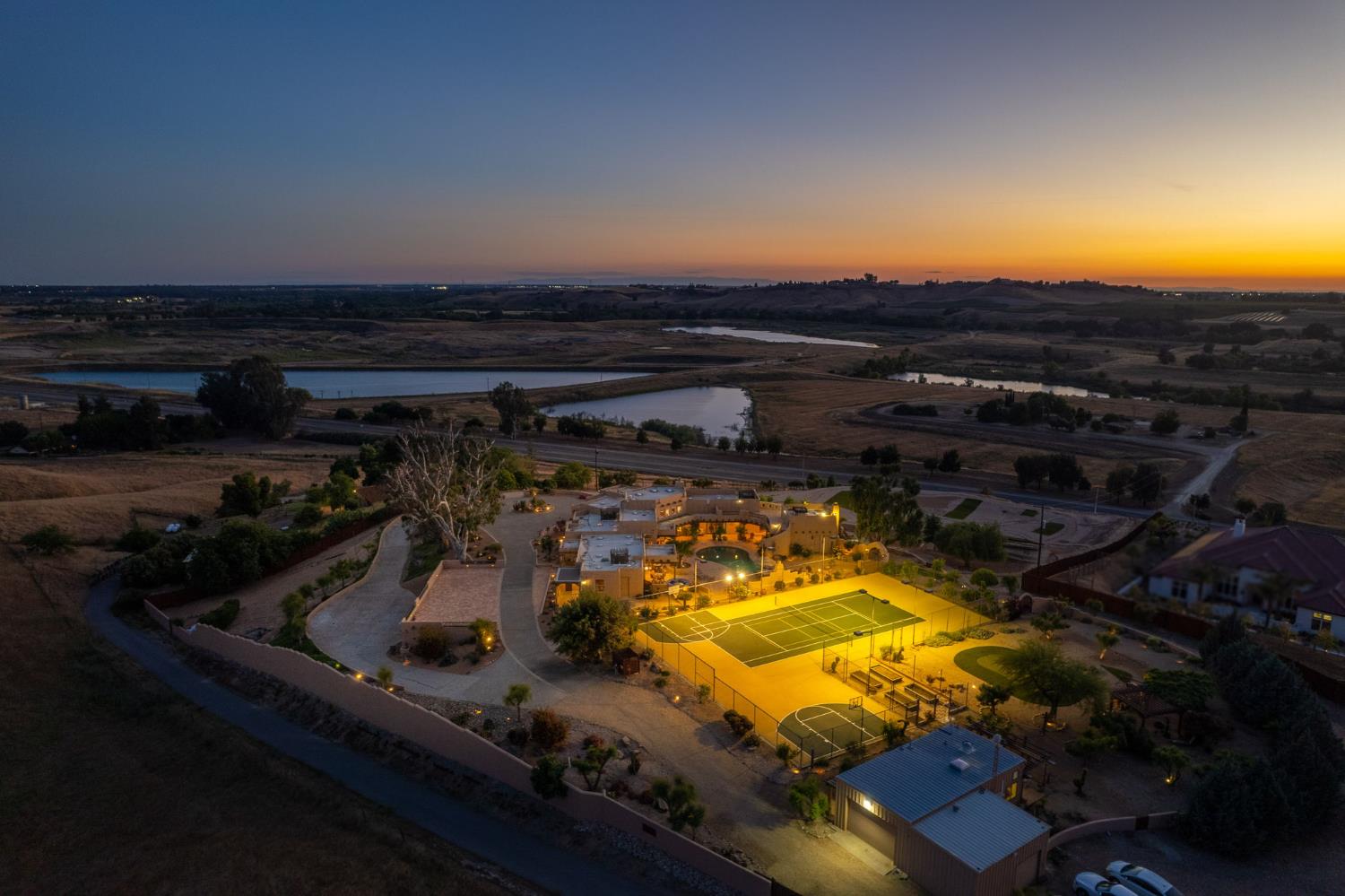 15516 N Friant Rd, Friant, CA 93626