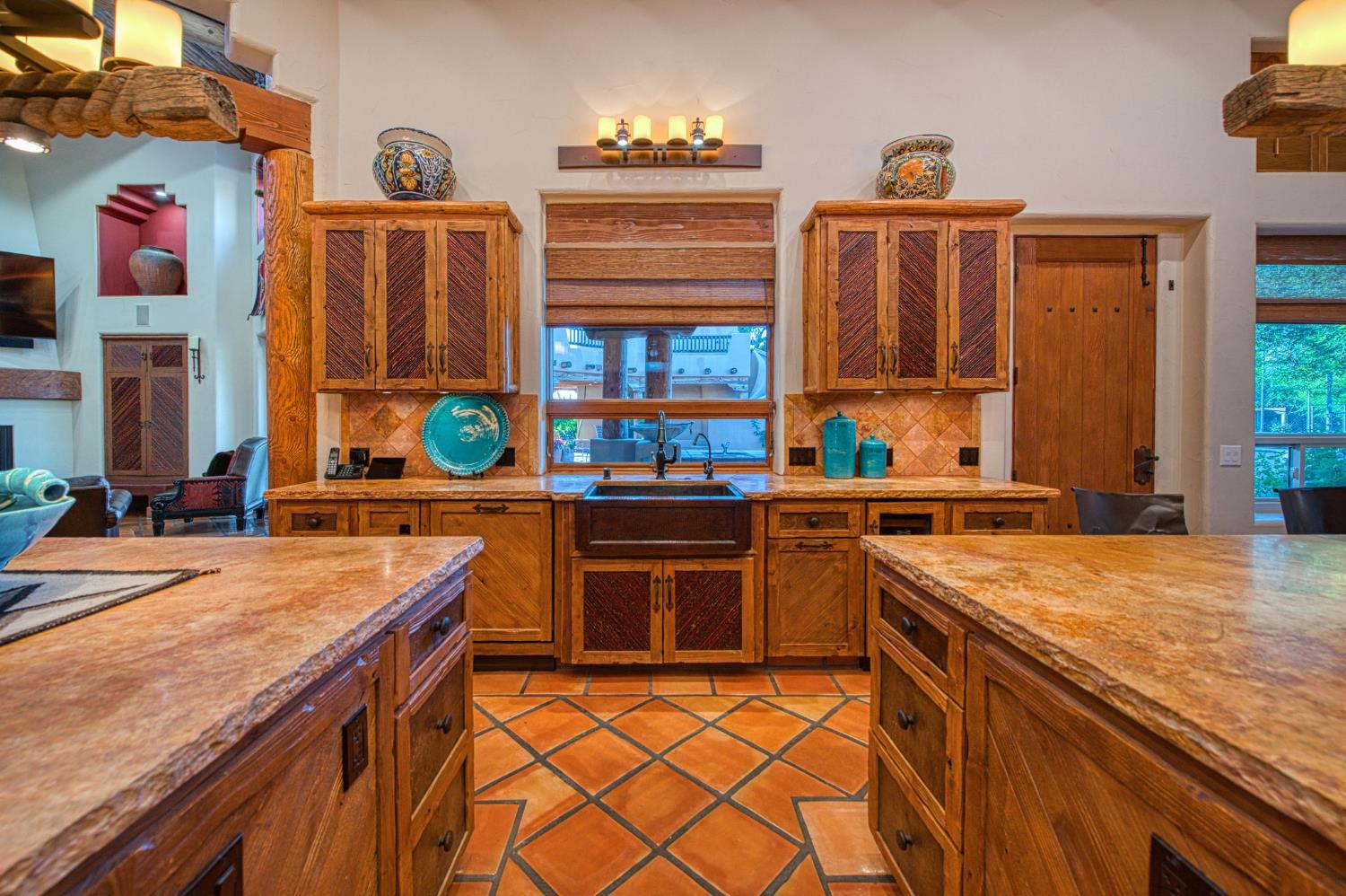 15516 N Friant Rd, Friant, CA 93626