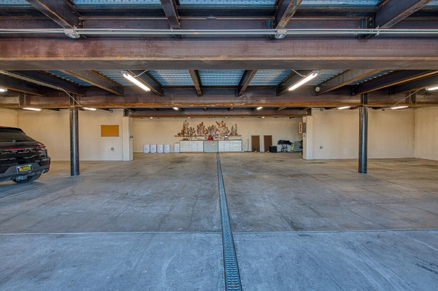 15516 N Friant Rd, Friant, CA 93626