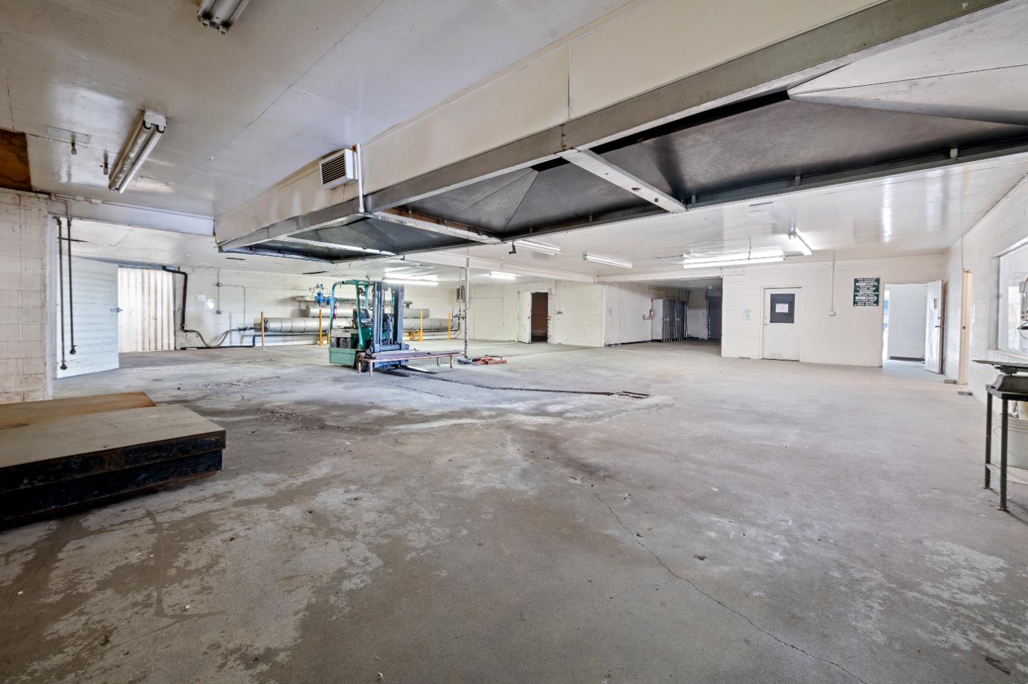 32565 Avenue 9, Madera, CA 93636