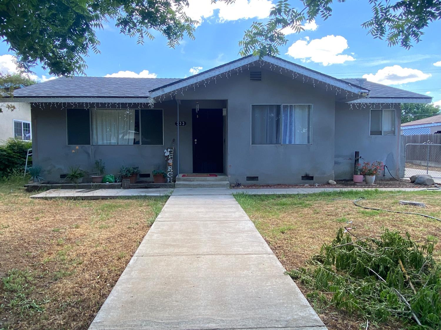 333 E Linden, Reedley, CA 93654