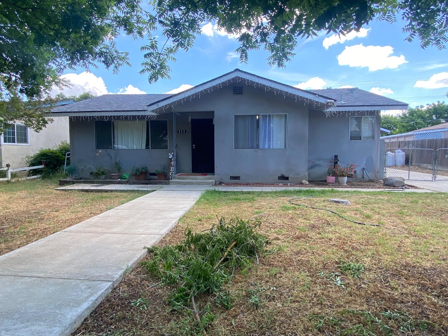 333 E Linden, Reedley, CA 93654