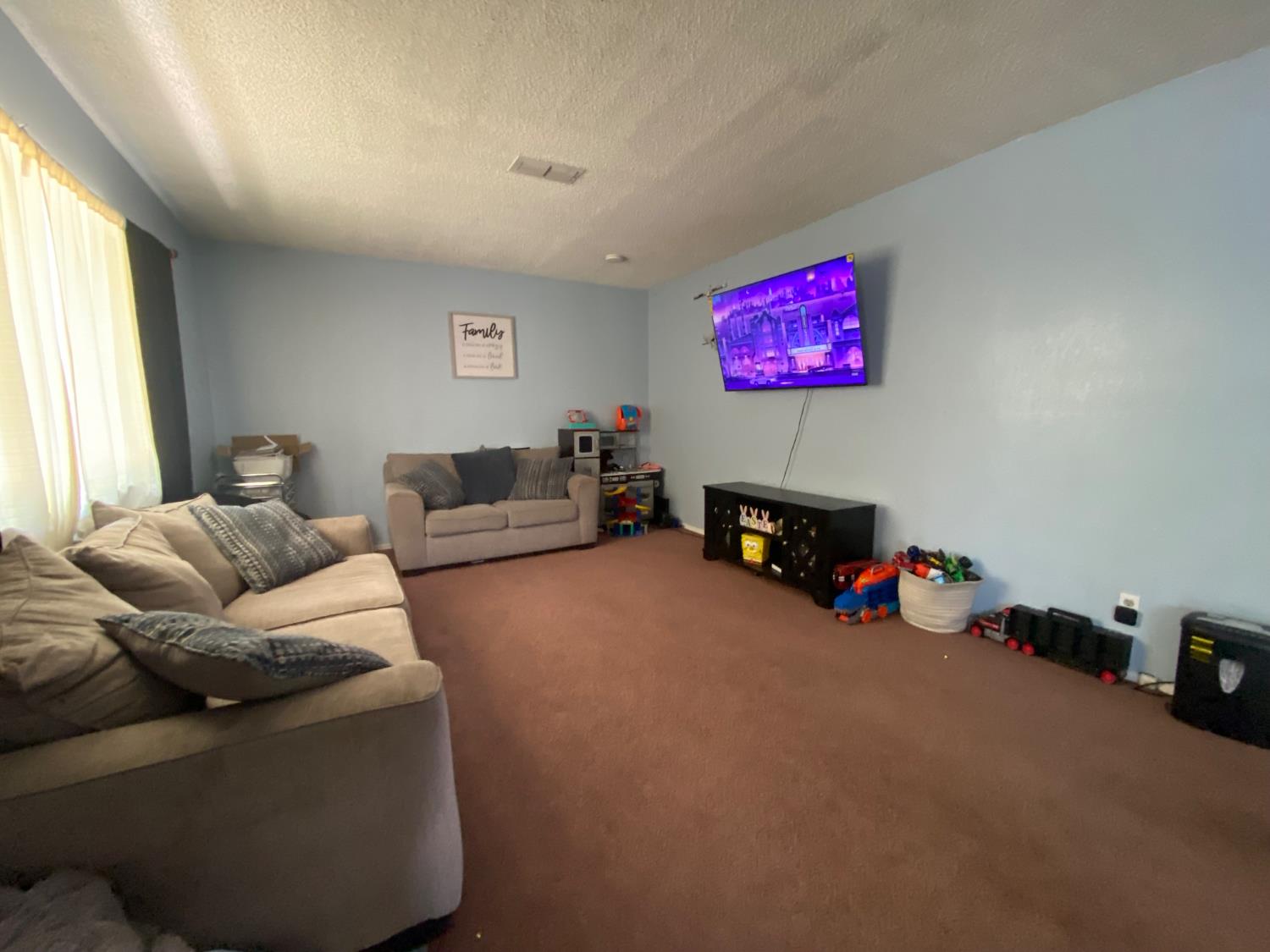 333 E Linden, Reedley, CA 93654