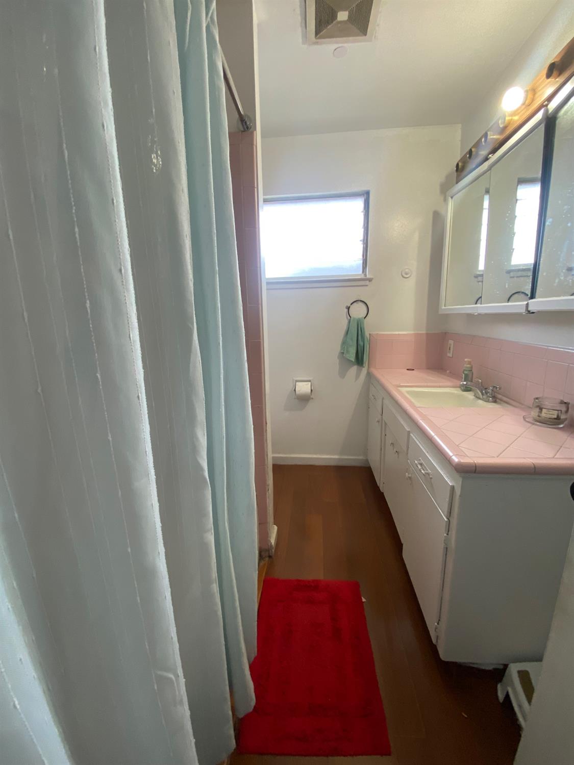 333 E Linden, Reedley, CA 93654