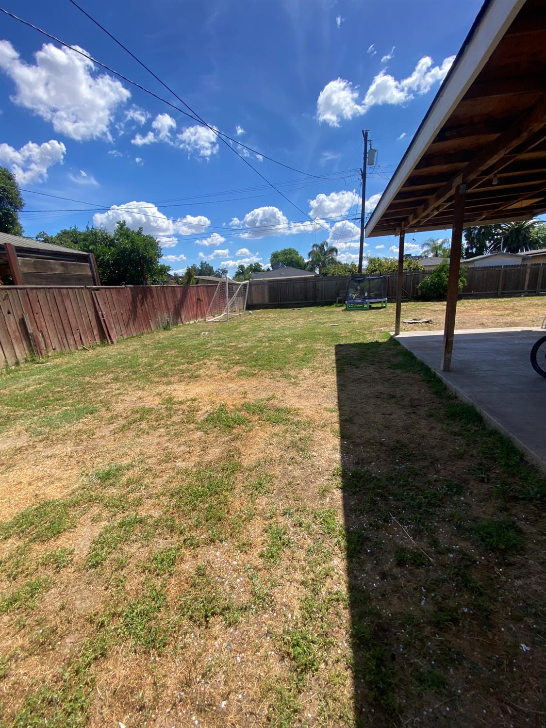 333 E Linden, Reedley, CA 93654