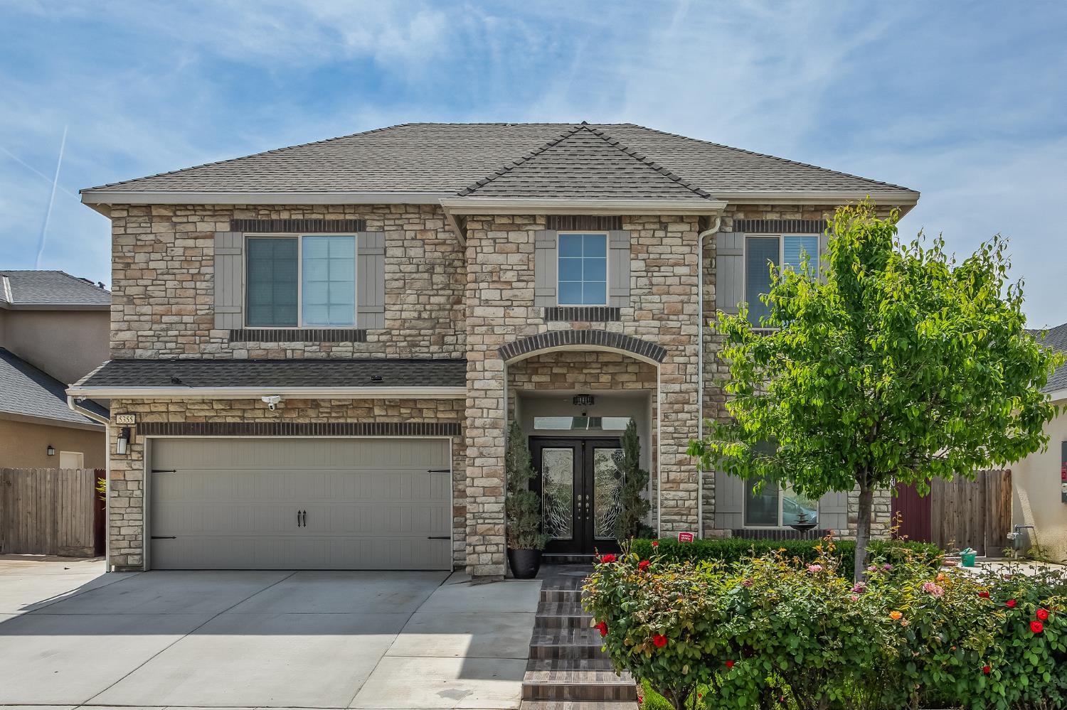 5355 W Hammond Ave, Fresno, CA 93722