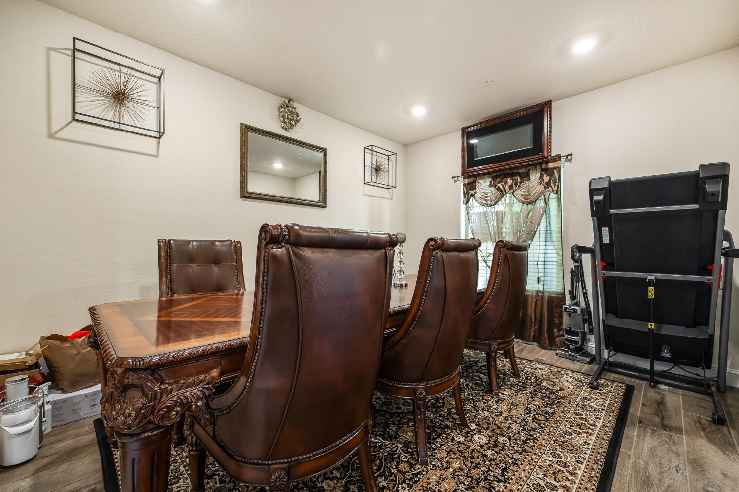 5355 W Hammond Ave, Fresno, CA 93722