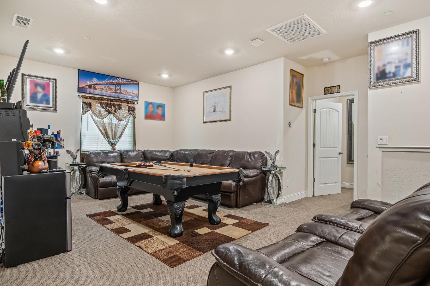 5355 W Hammond Ave, Fresno, CA 93722