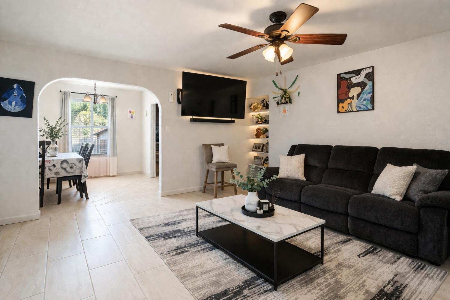 3508 E Lamona, Fresno, CA 93703