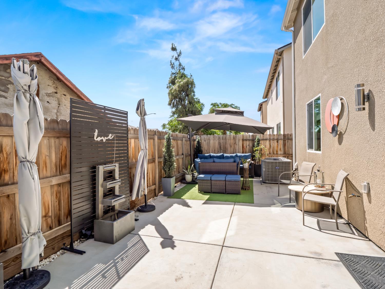 4198 N Reed Ave, Fresno, CA 93723