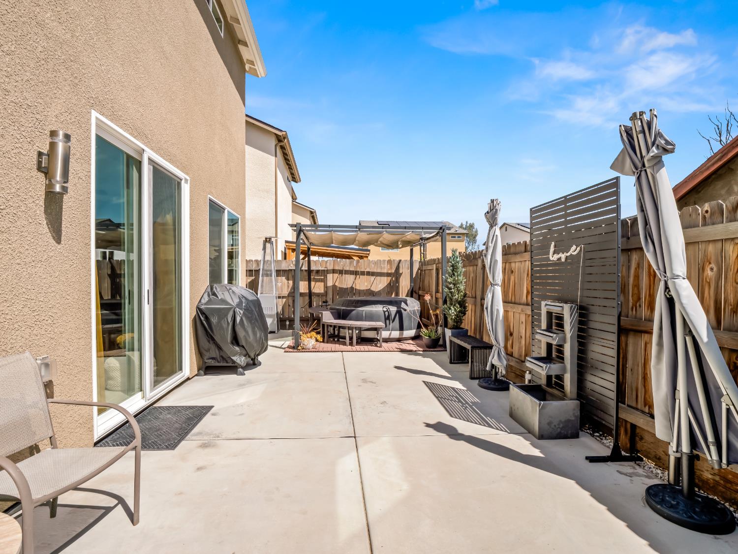 4198 N Reed Ave, Fresno, CA 93723