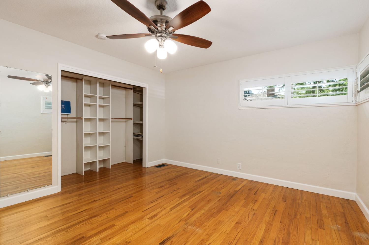 1027 W Rialto Ave, Fresno, CA 93705