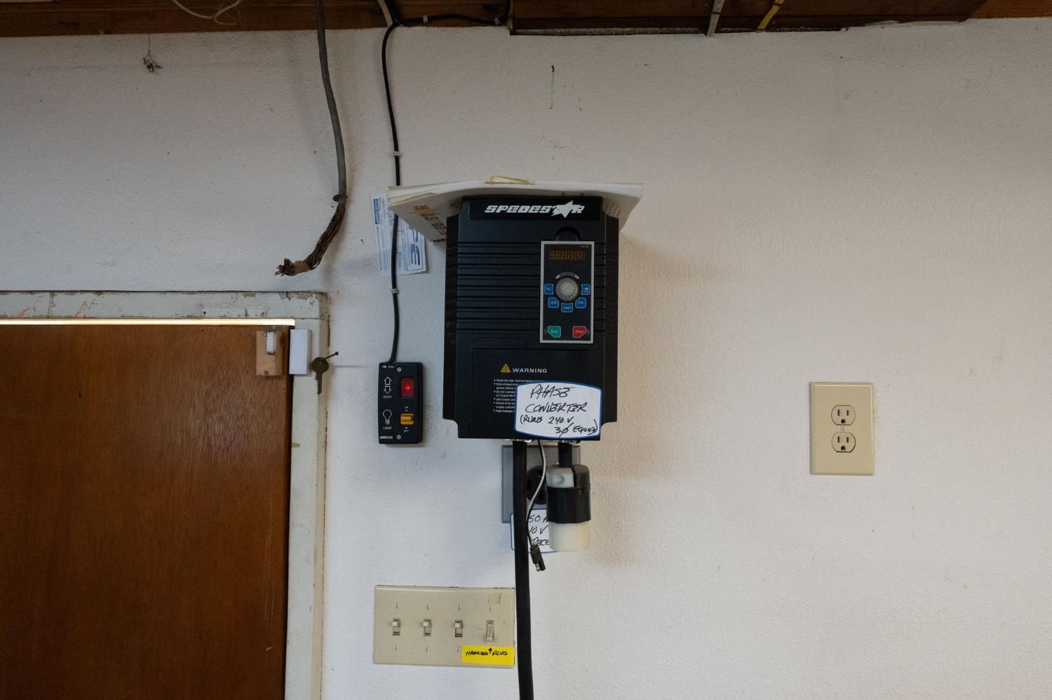 1027 W Rialto Ave, Fresno, CA 93705