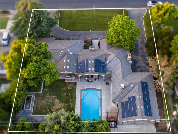 1027 W Rialto Ave, Fresno, CA 93705