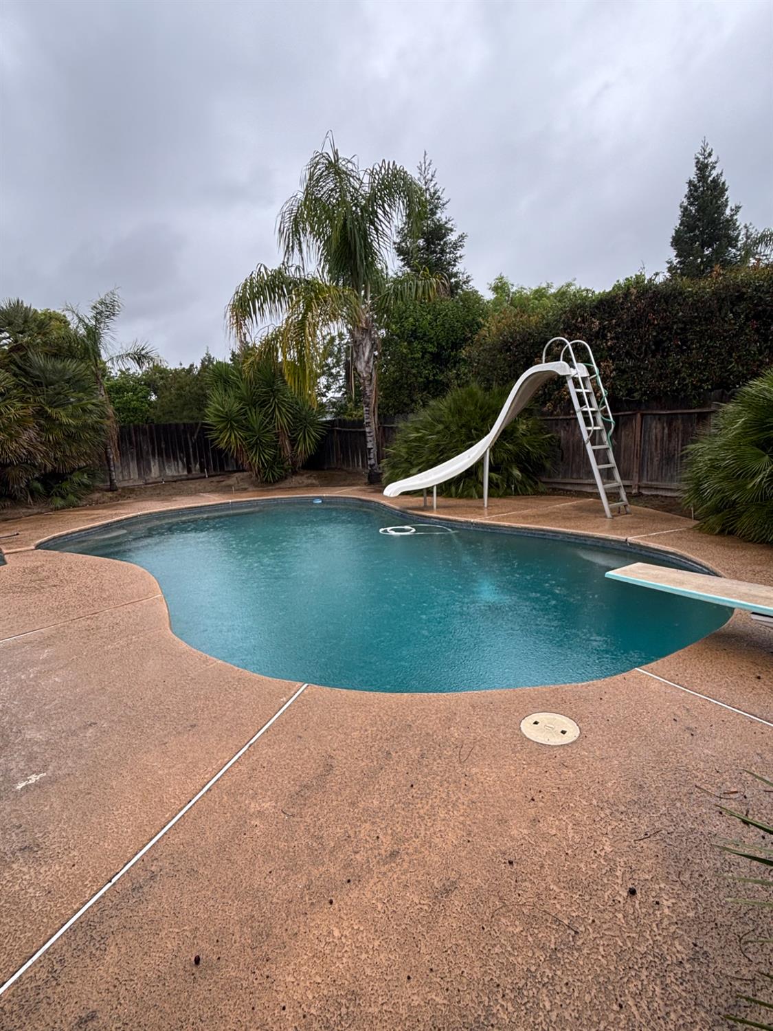 295 W Swift Ave, Clovis, CA 93612