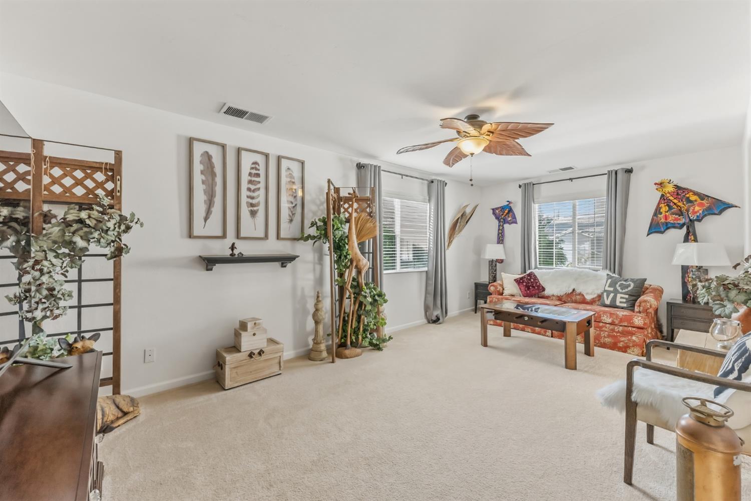 3046 Indianapolis Ave, Clovis, CA 93619