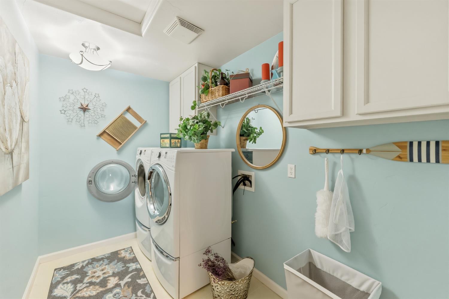 3046 Indianapolis Ave, Clovis, CA 93619