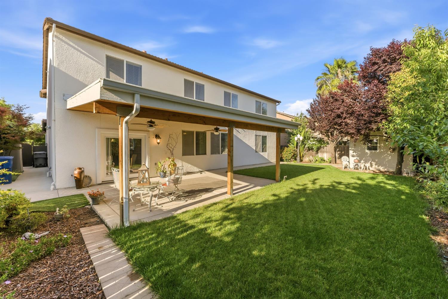 3046 Indianapolis Ave, Clovis, CA 93619