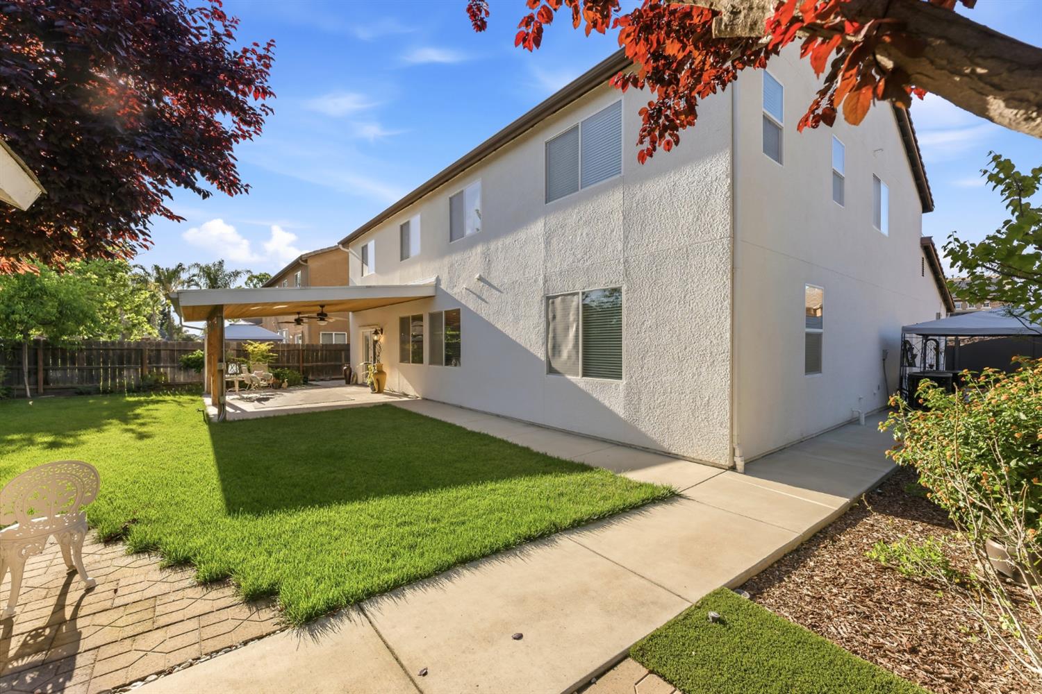 3046 Indianapolis Ave, Clovis, CA 93619