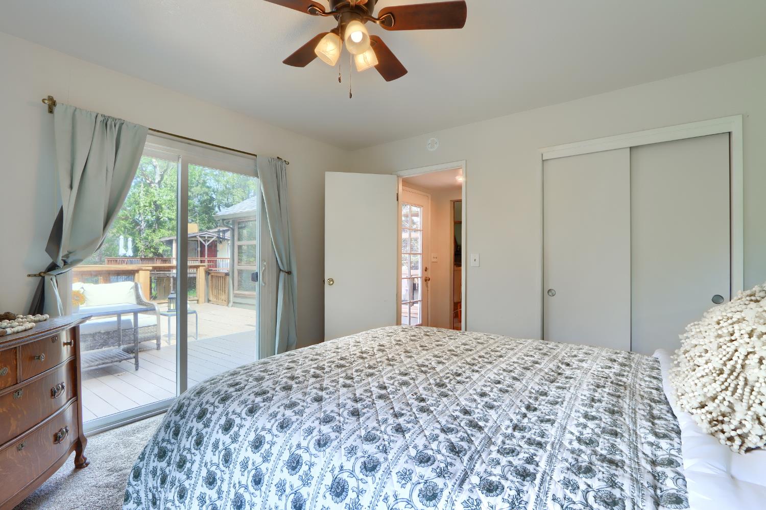 53213 Road 432, Bass Lake, CA 93604