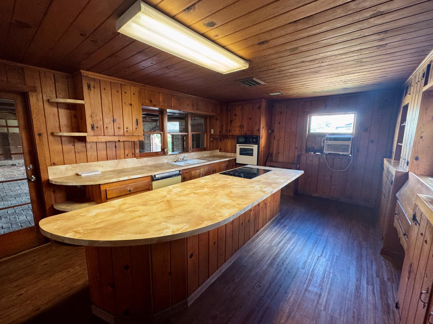 15326 S Dickenson Ave, Riverdale, CA 93656