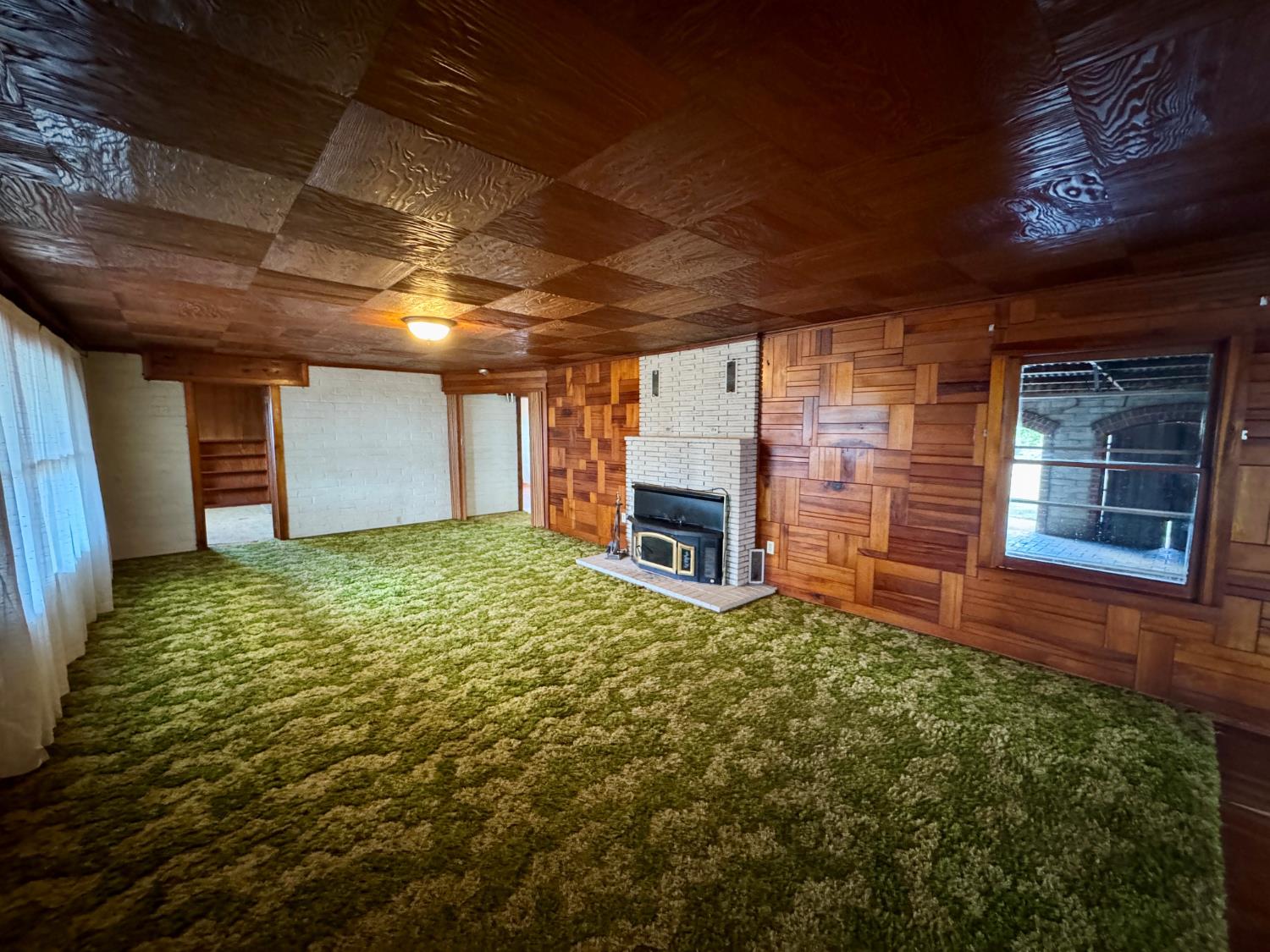 15326 S Dickenson Ave, Riverdale, CA 93656