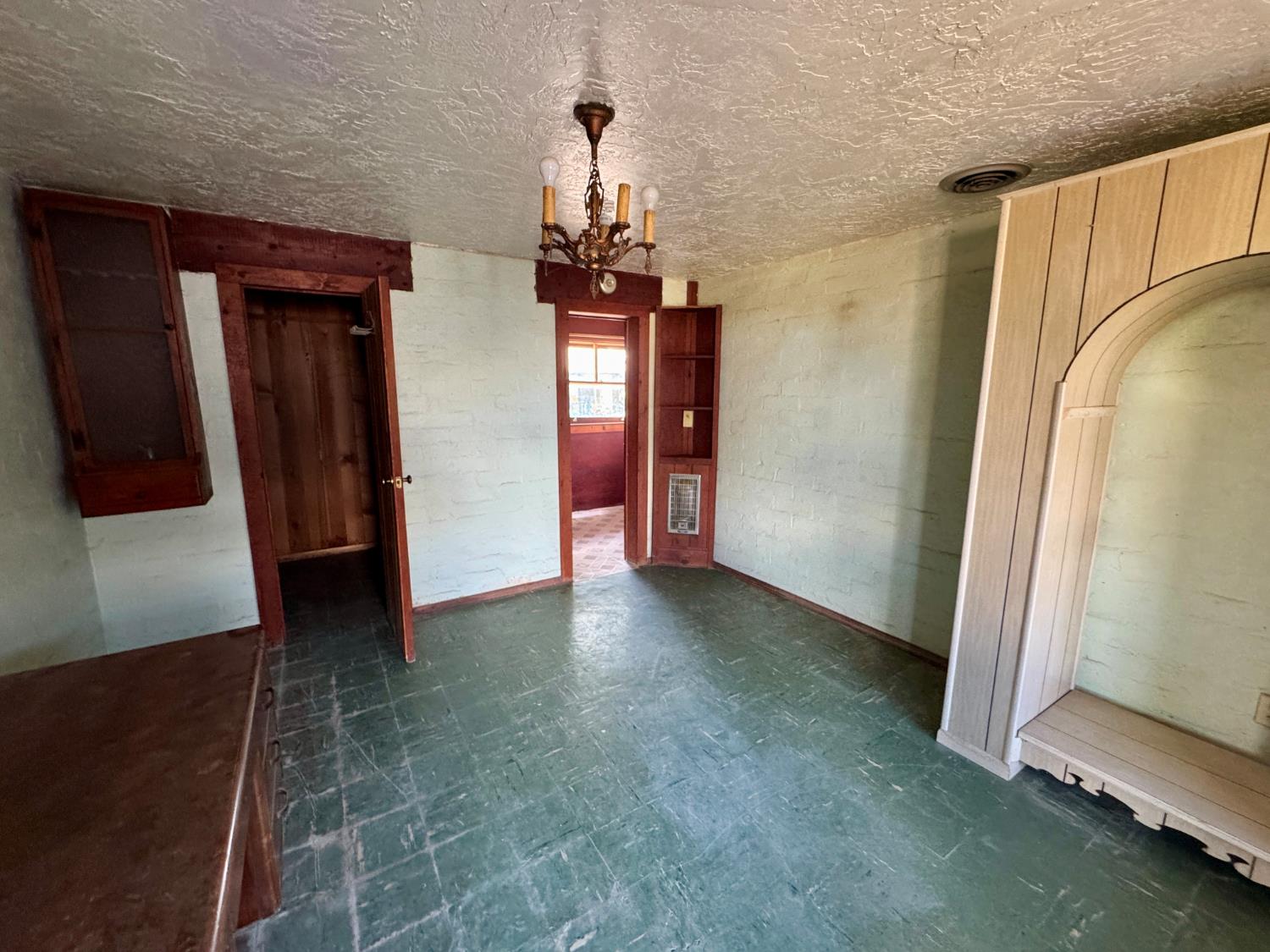 15326 S Dickenson Ave, Riverdale, CA 93656