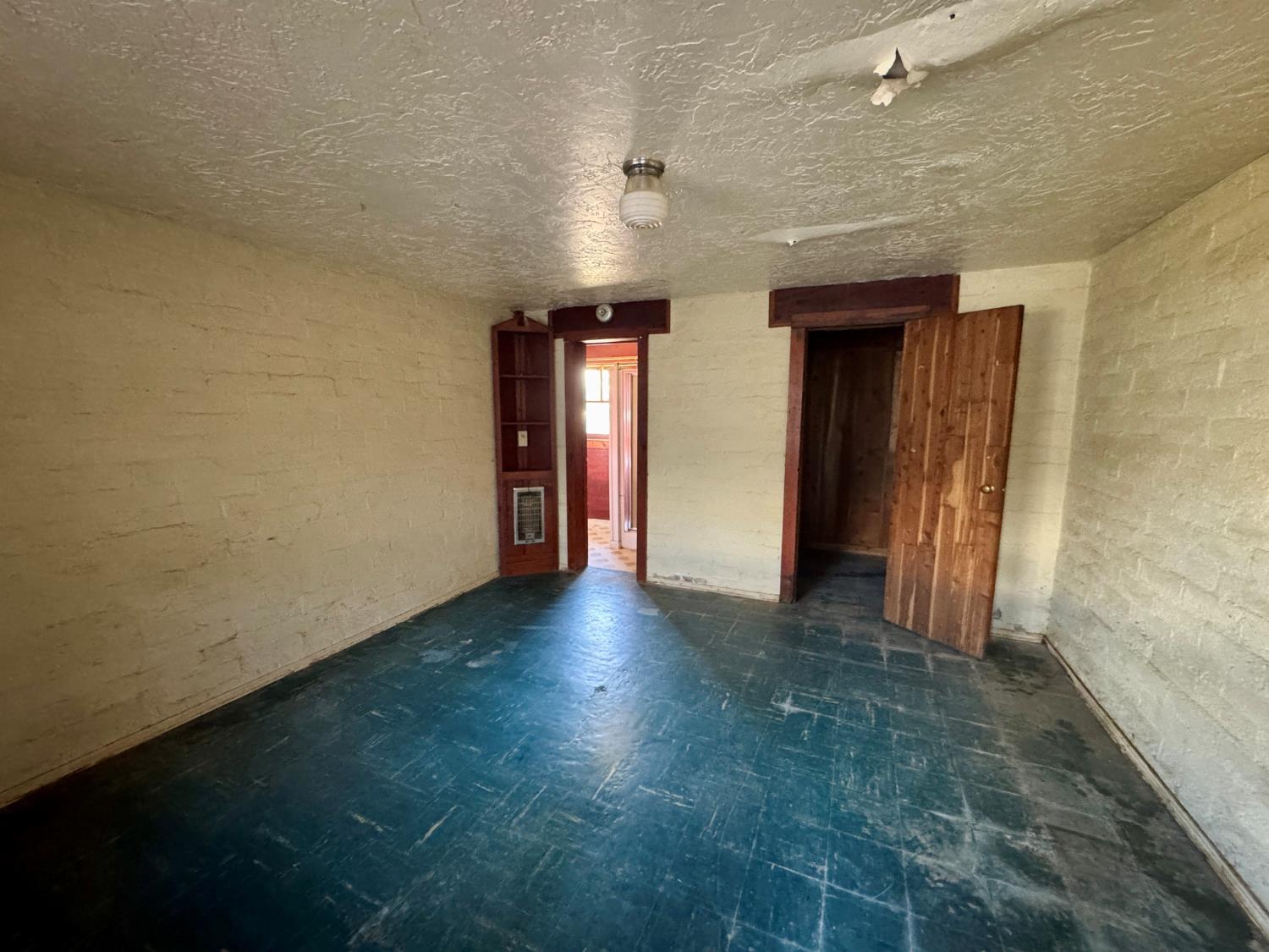 15326 S Dickenson Ave, Riverdale, CA 93656