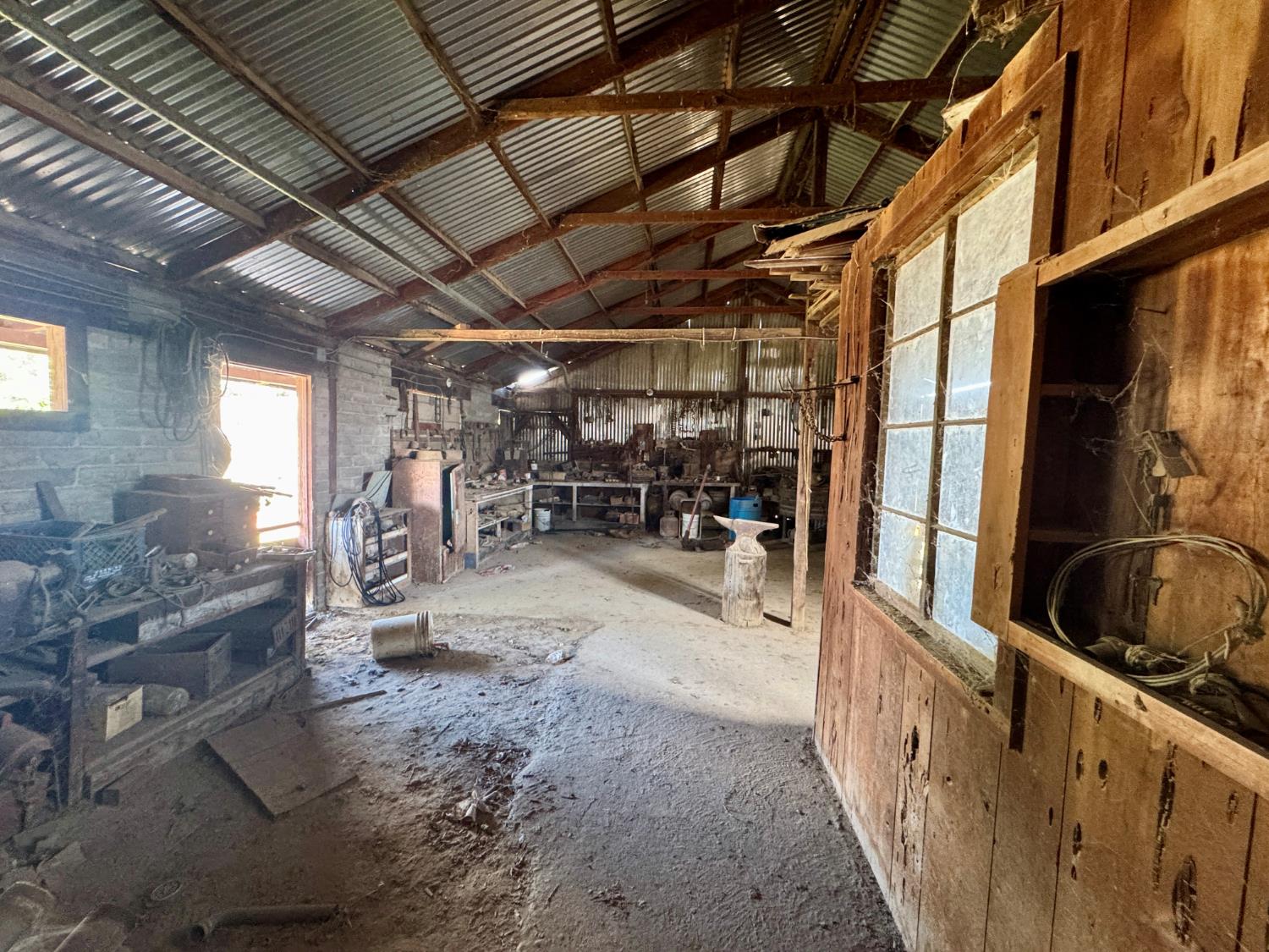 15326 S Dickenson Ave, Riverdale, CA 93656