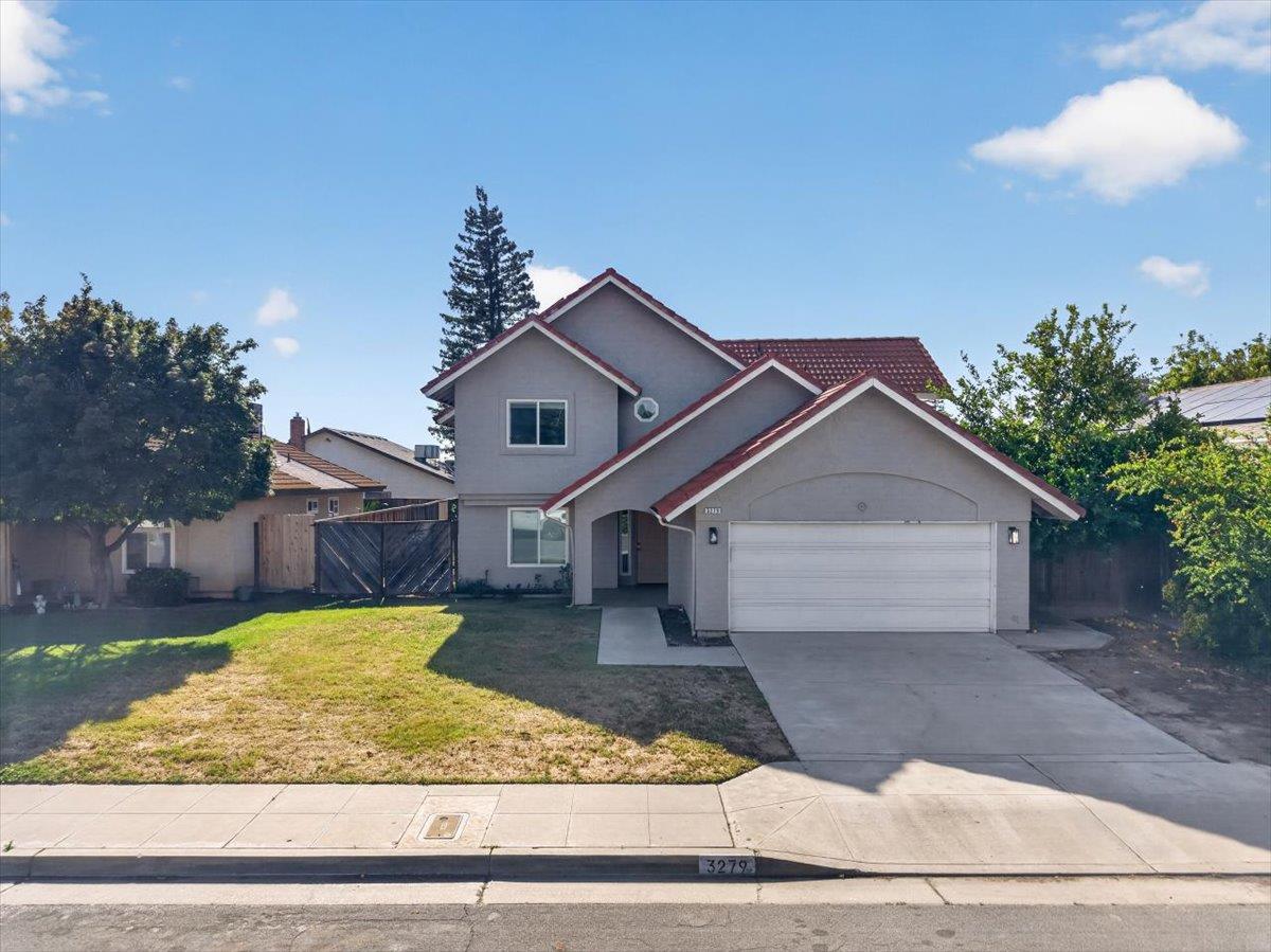 3279 N Berlin Ave, Fresno, CA 93722