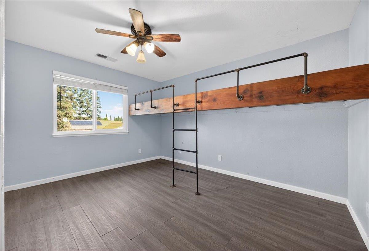 3279 N Berlin Ave, Fresno, CA 93722