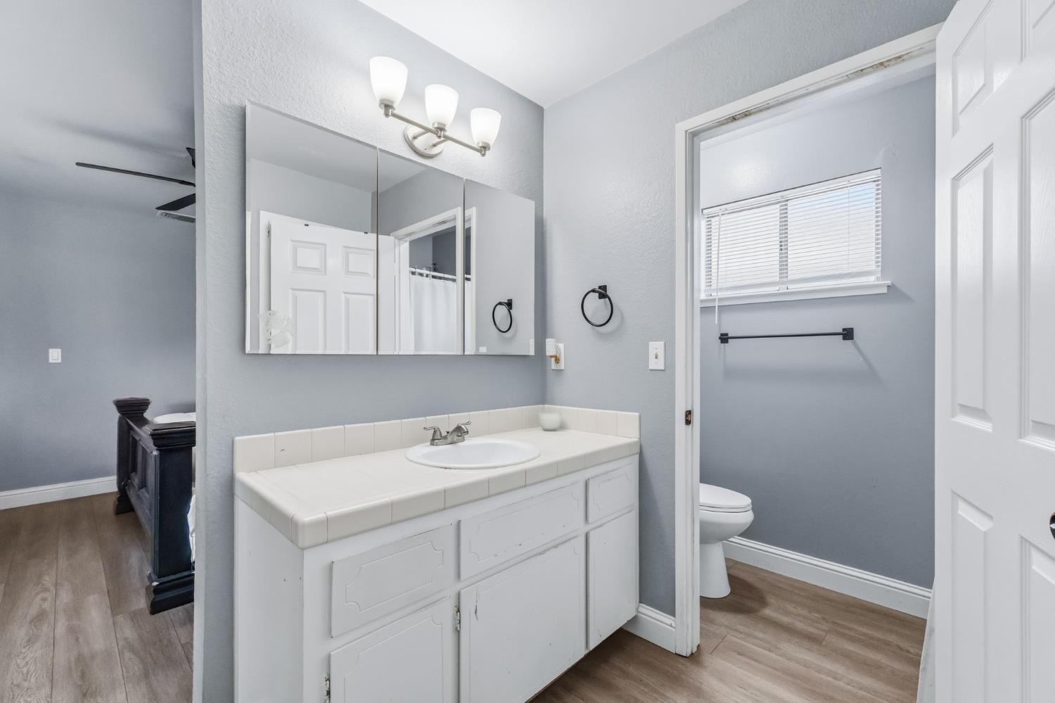 3546 W Dayton Ave, Fresno, CA 93722